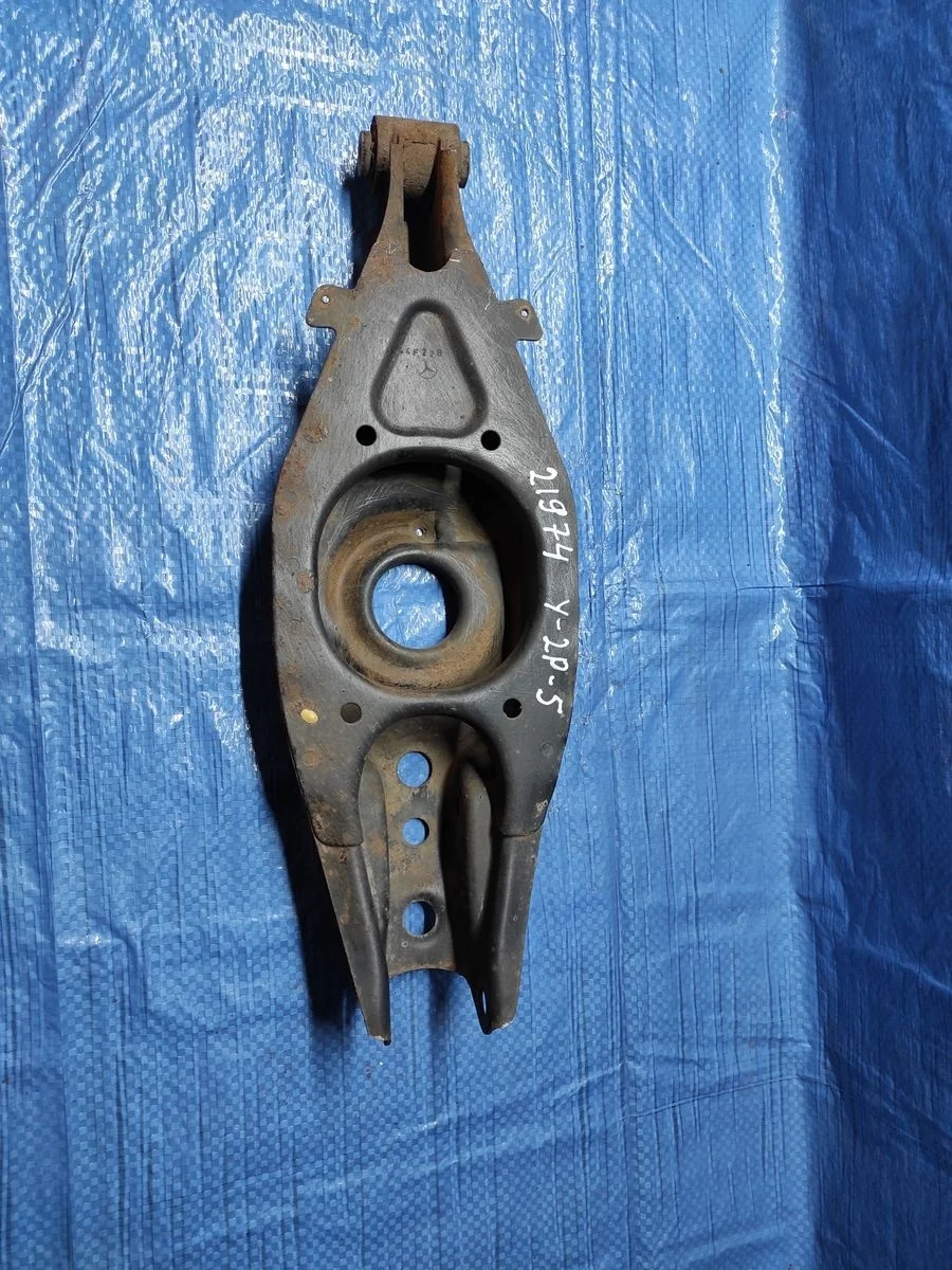 Рычаг задний L=R Mercedes-Benz C-класс W202/S202 (1993—1997)