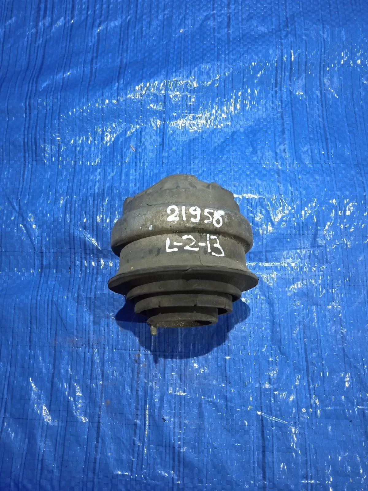 Опора ( подушка ) двигателя Mercedes-Benz E-класс W211/S211 (2002—2006)