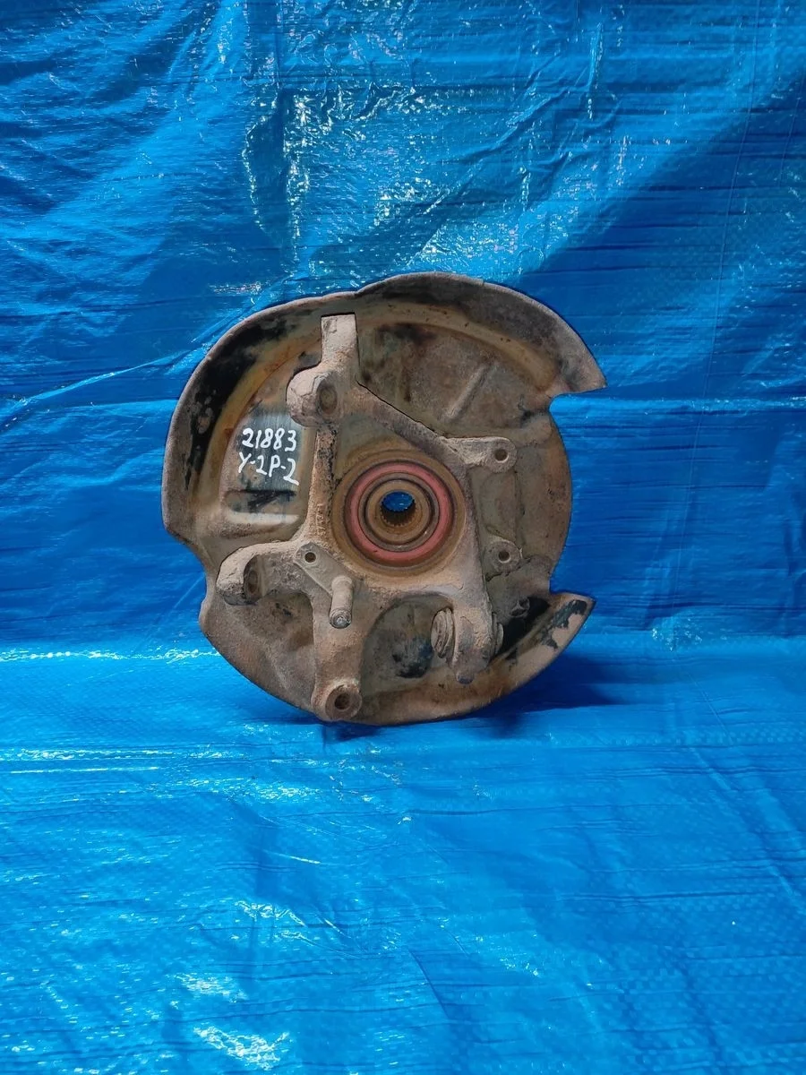 Кулак задний правый (цапфа) Mercedes-Benz C-класс W202/S202 (1993—1997)