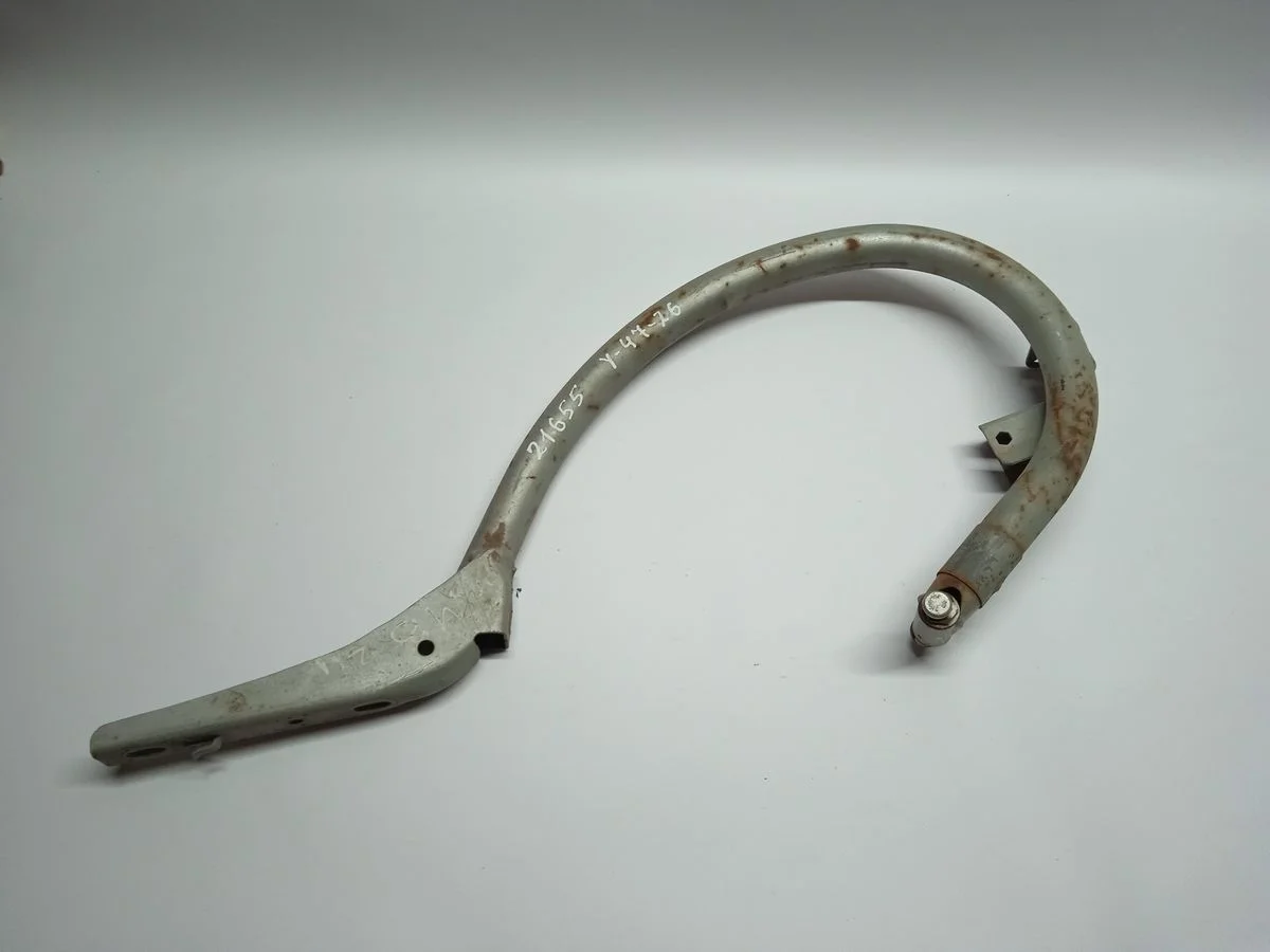 Петля багажника правая Mercedes-Benz E-класс W211/S211 (2002—2006)