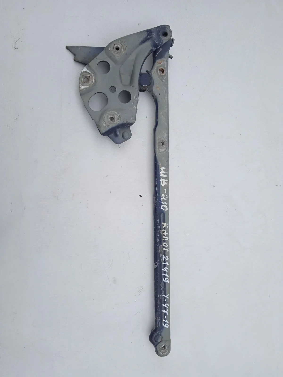 Петля капота правая Mercedes-Benz E-класс W210/S210 (1995—1999)