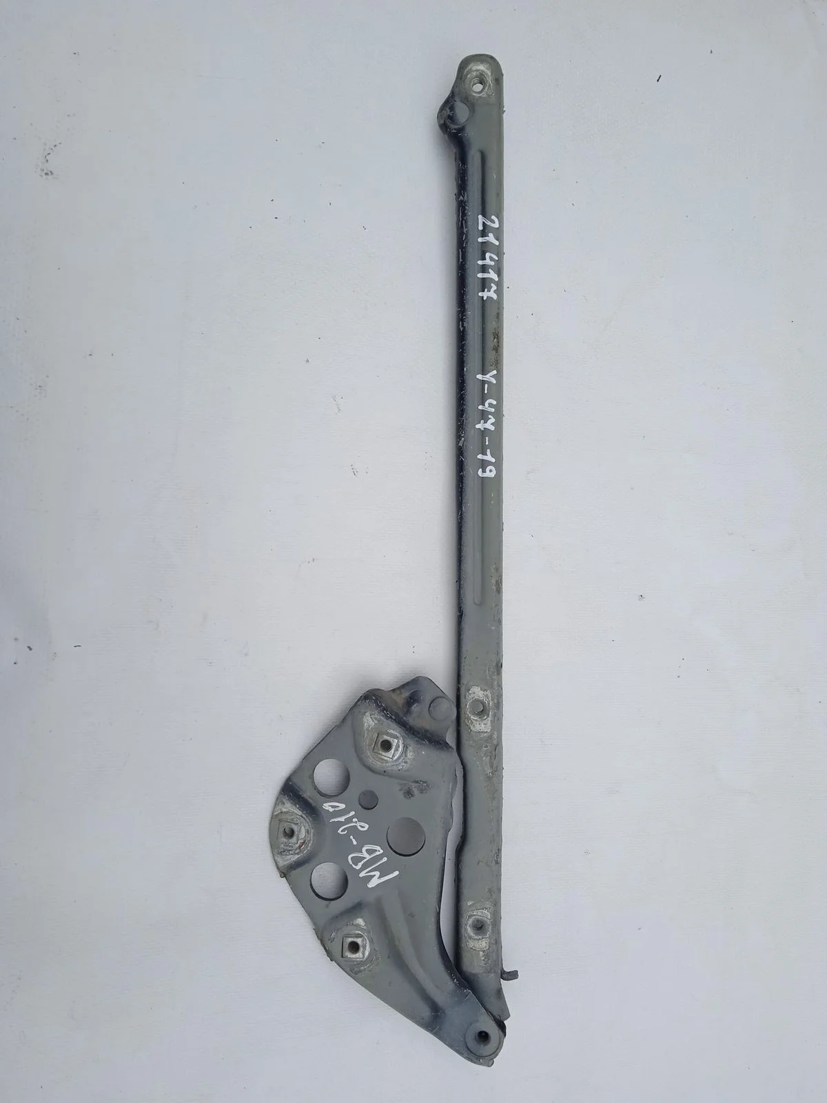 Петля капота левая Mercedes-Benz E-класс W210/S210 (1995—1999)