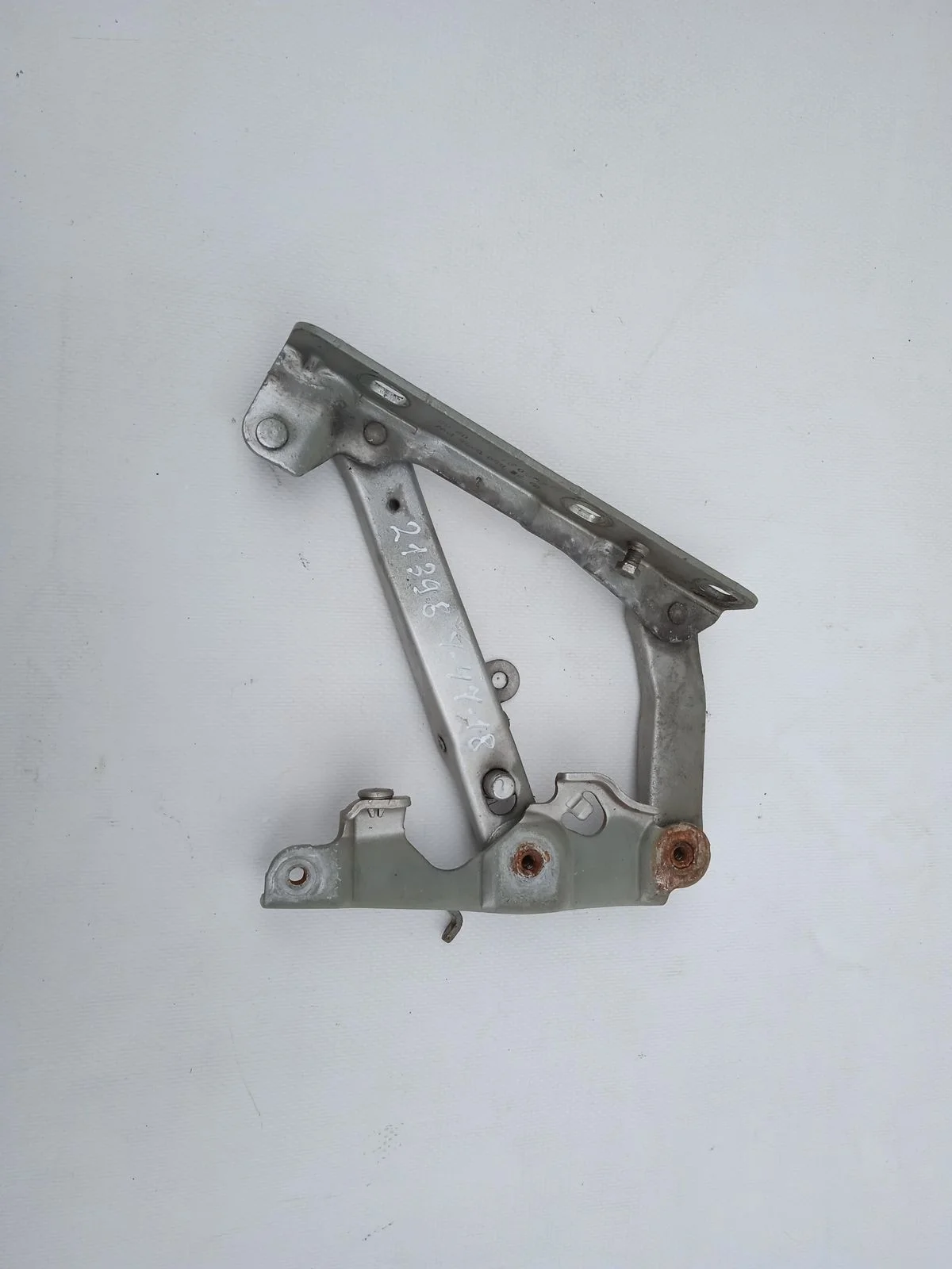 Петля капота правая Mercedes-Benz E-класс W211/S211 (2002—2006)