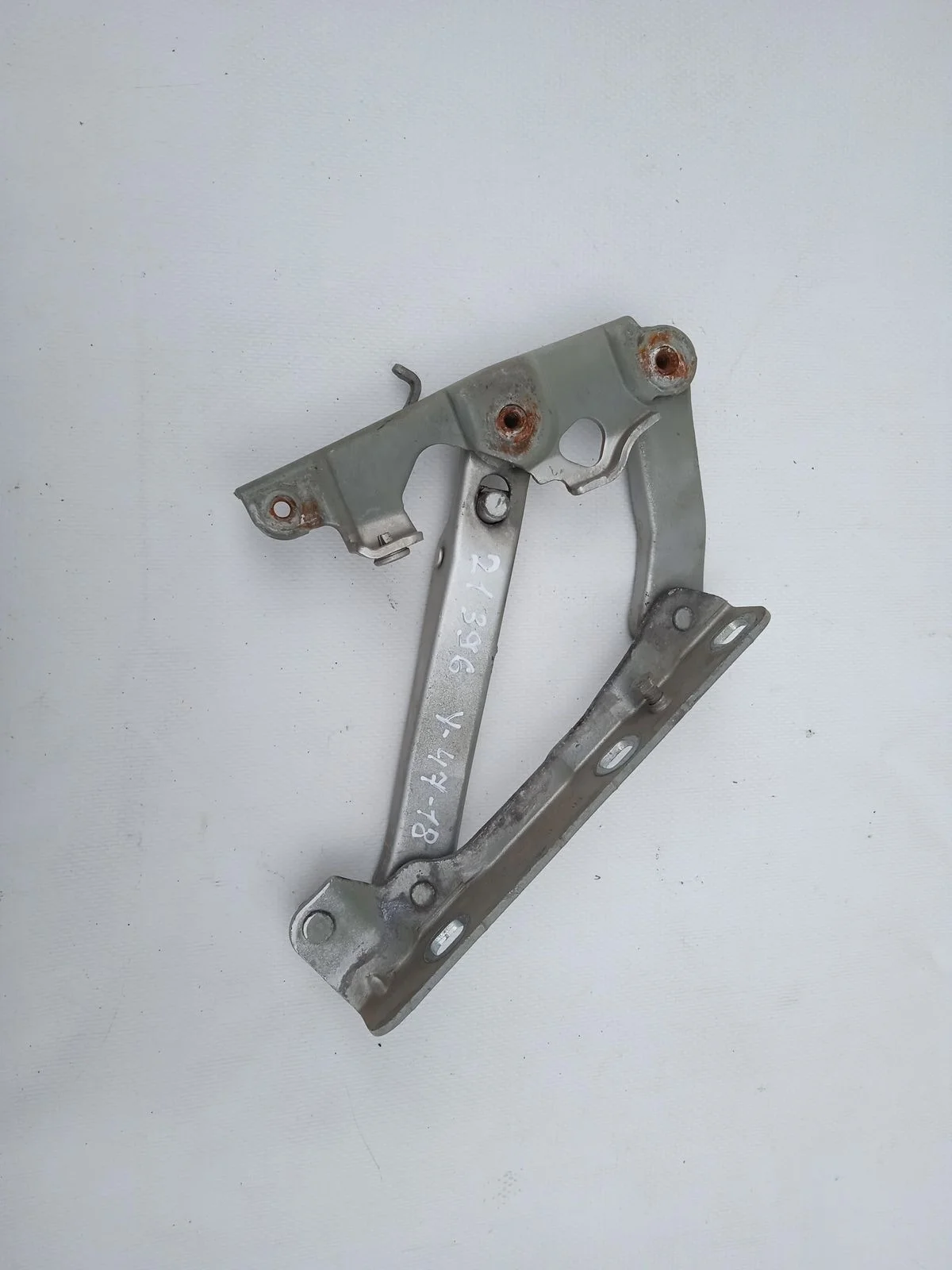 Петля капота левая Mercedes-Benz E-класс W211/S211 (2002—2006)