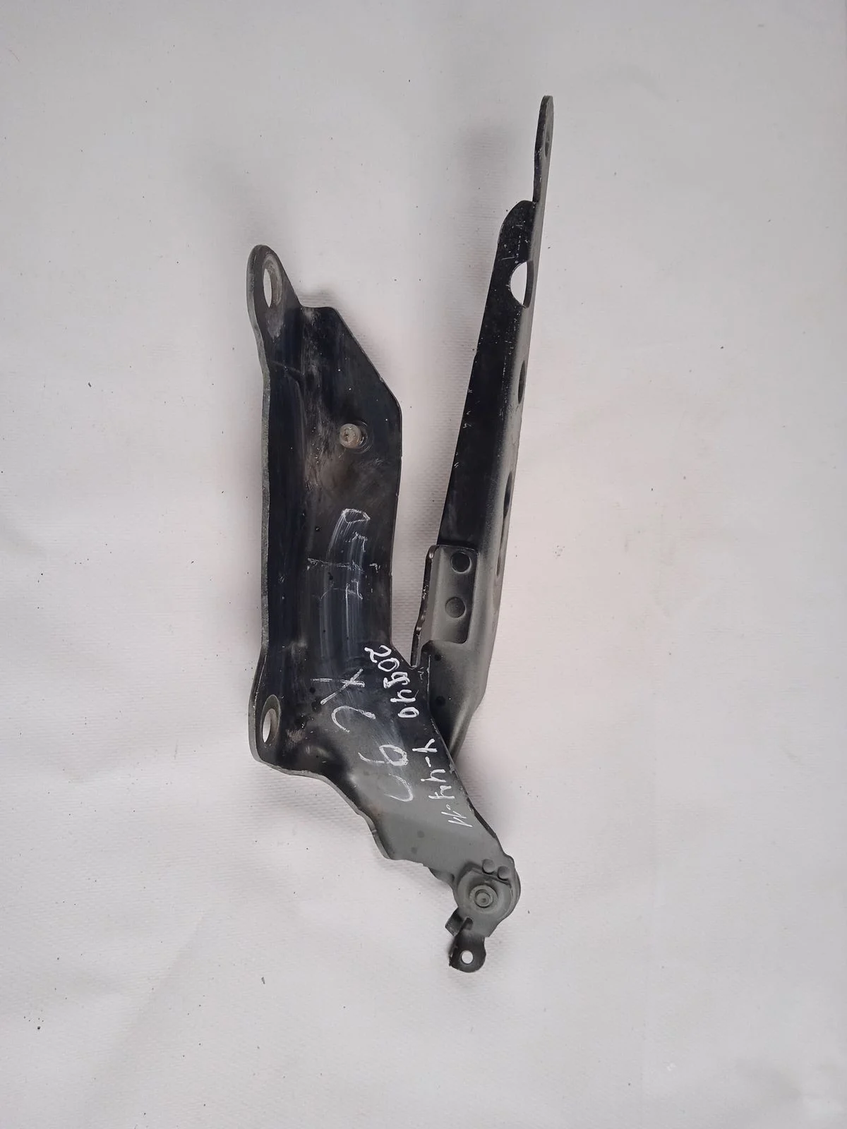 Петля капота левая Volvo XC90 I (2002—2006)