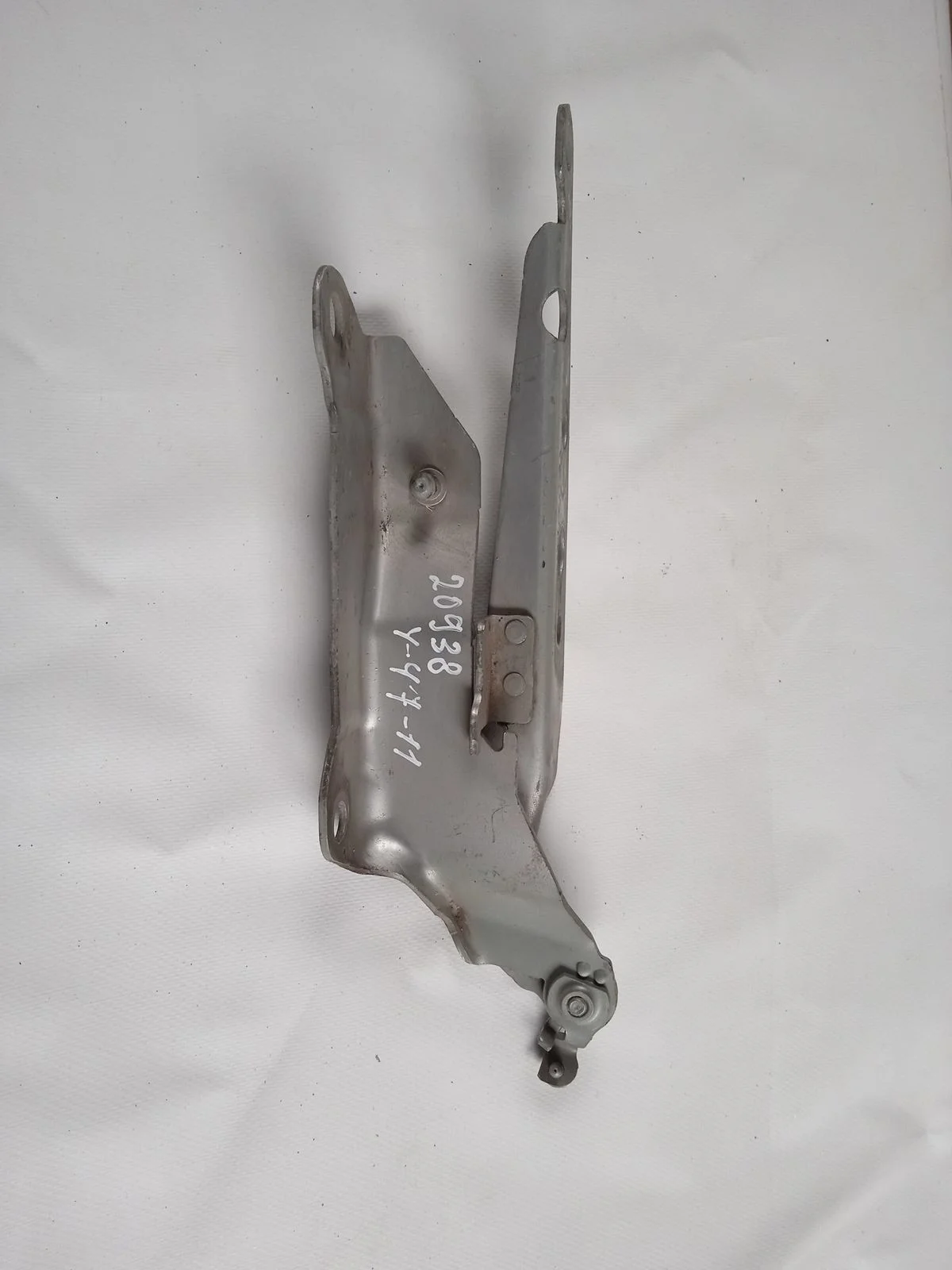 Петля капота левая Volvo XC90 I (2002—2006)