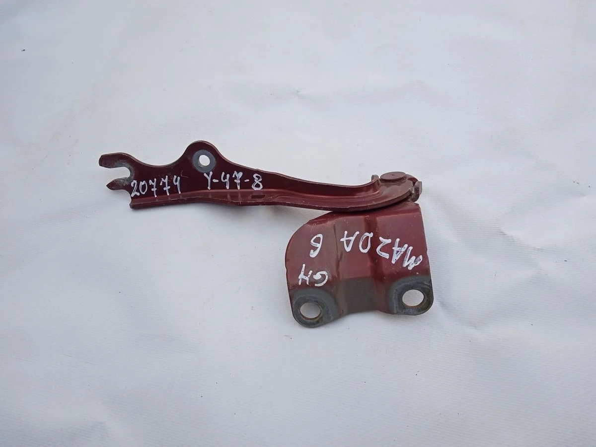 Петля капота правая Mazda 6 GH (2007—2009)