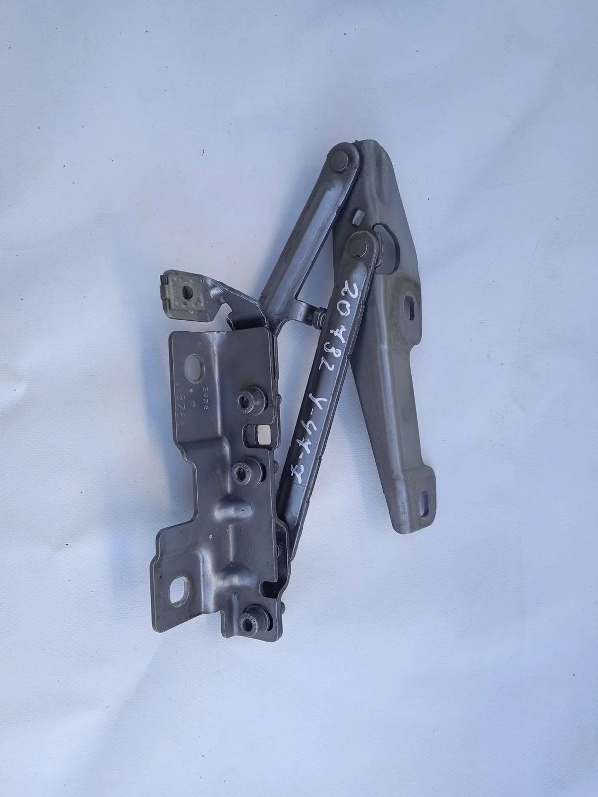 Петля капота правая Opel Insignia I (2008—2013)