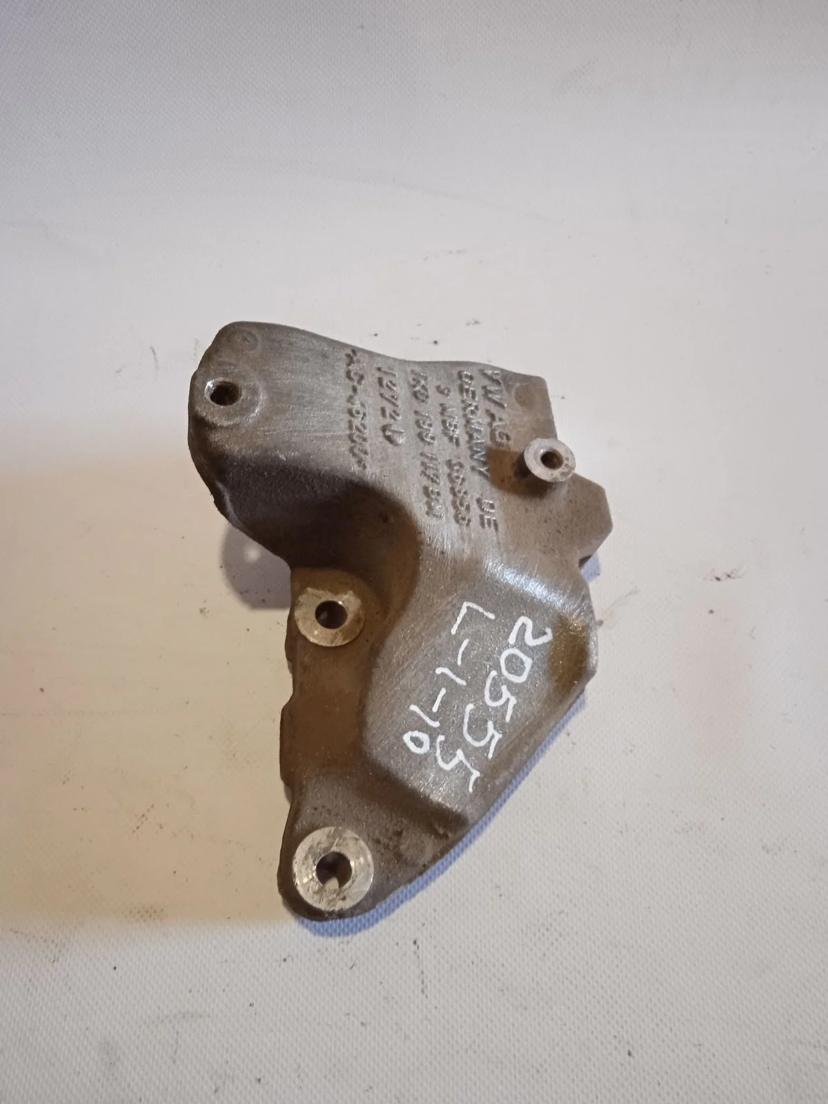 Кронштейн опоры КПП Volkswagen Golf Mk5 (2003—2009)