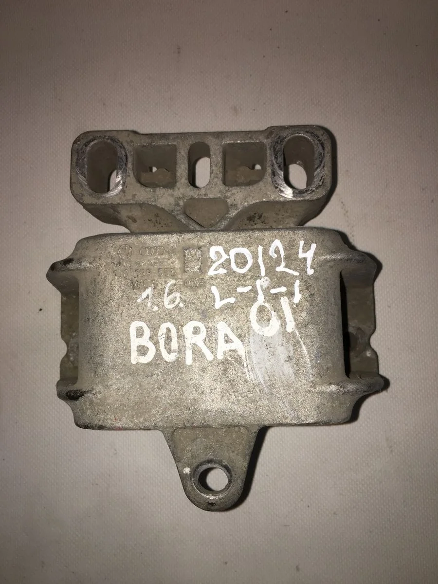 Опора ( подушка ) двигателя Volkswagen Golf Mk4 (1997—2006)