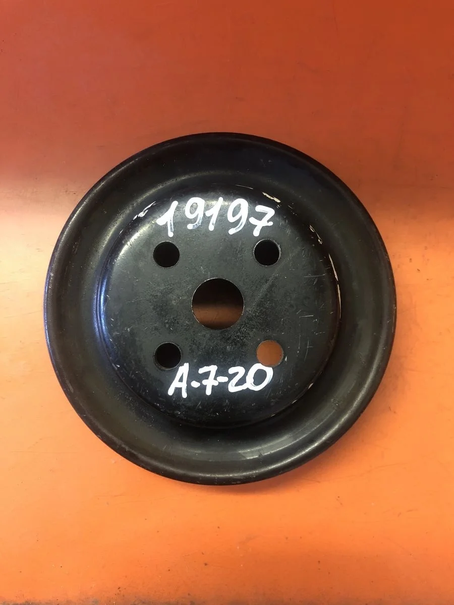 Шкив помпы Mitsubishi Pajero III (1999—2003)