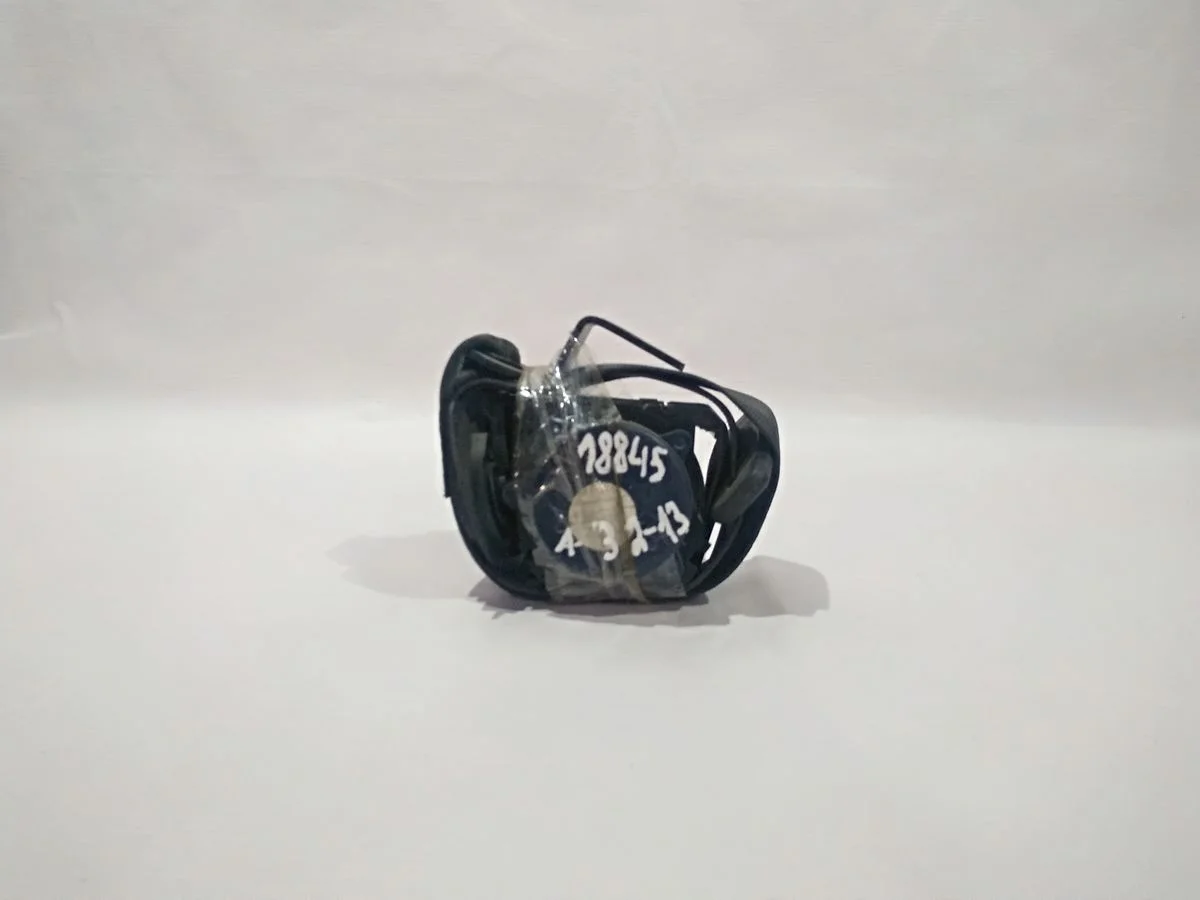 Ремень безопасности передний правый Volkswagen Polo V (2009—2015)