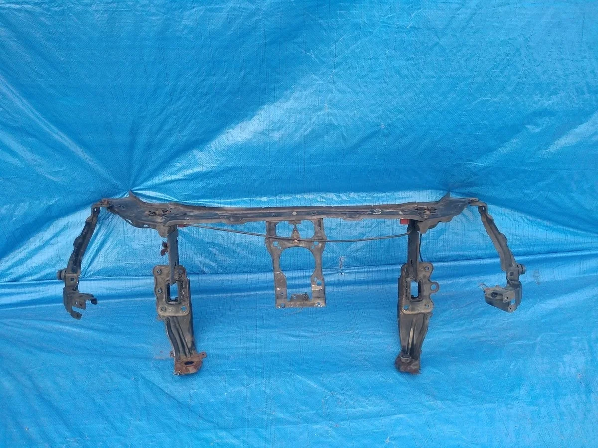 Панель передняя ( рамка ) Mercedes-Benz E-класс W211/S211 (2002—2006)