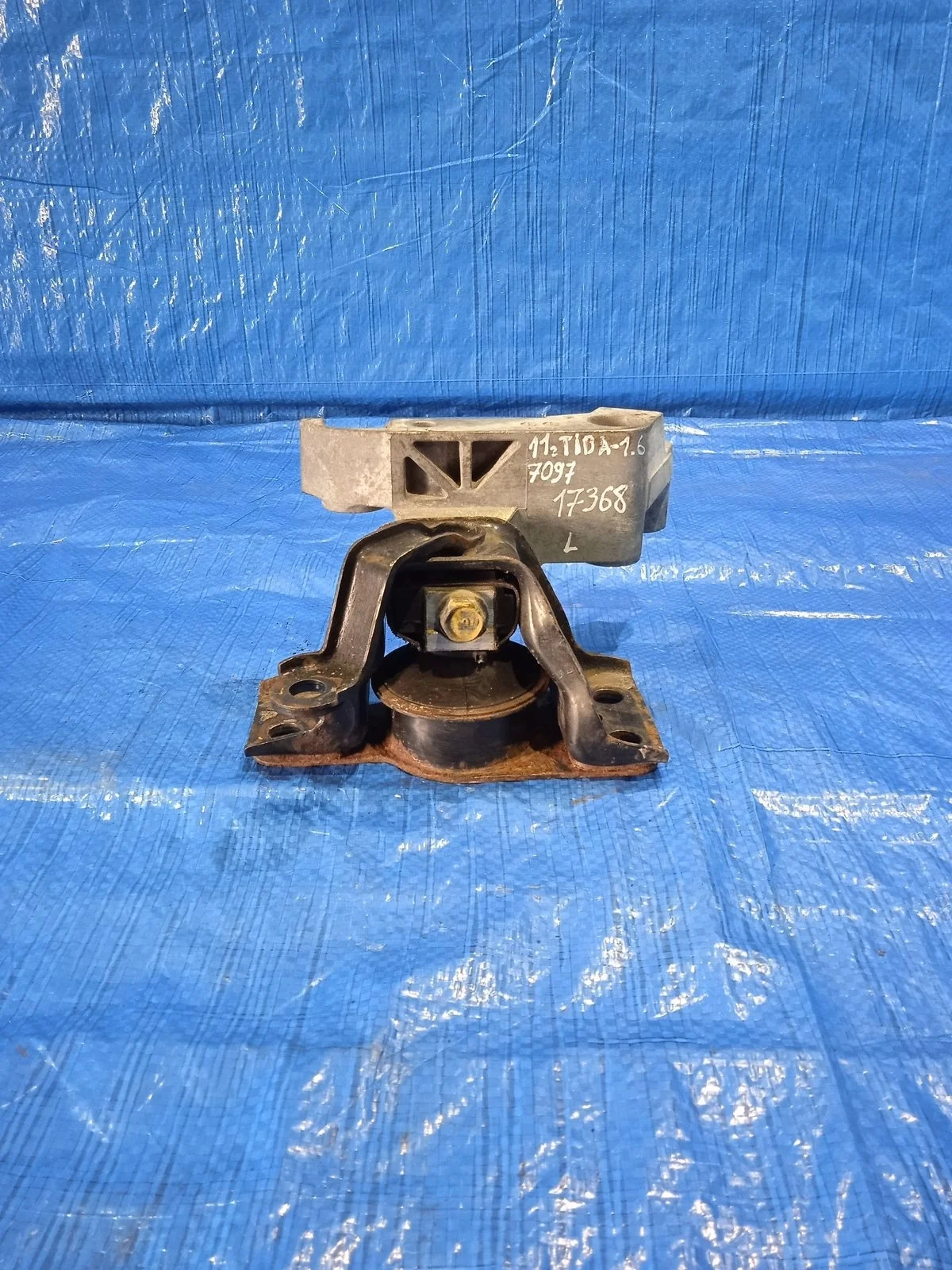 Опора ( подушка ) двигателя Nissan Tiida C11 (2004—2012)