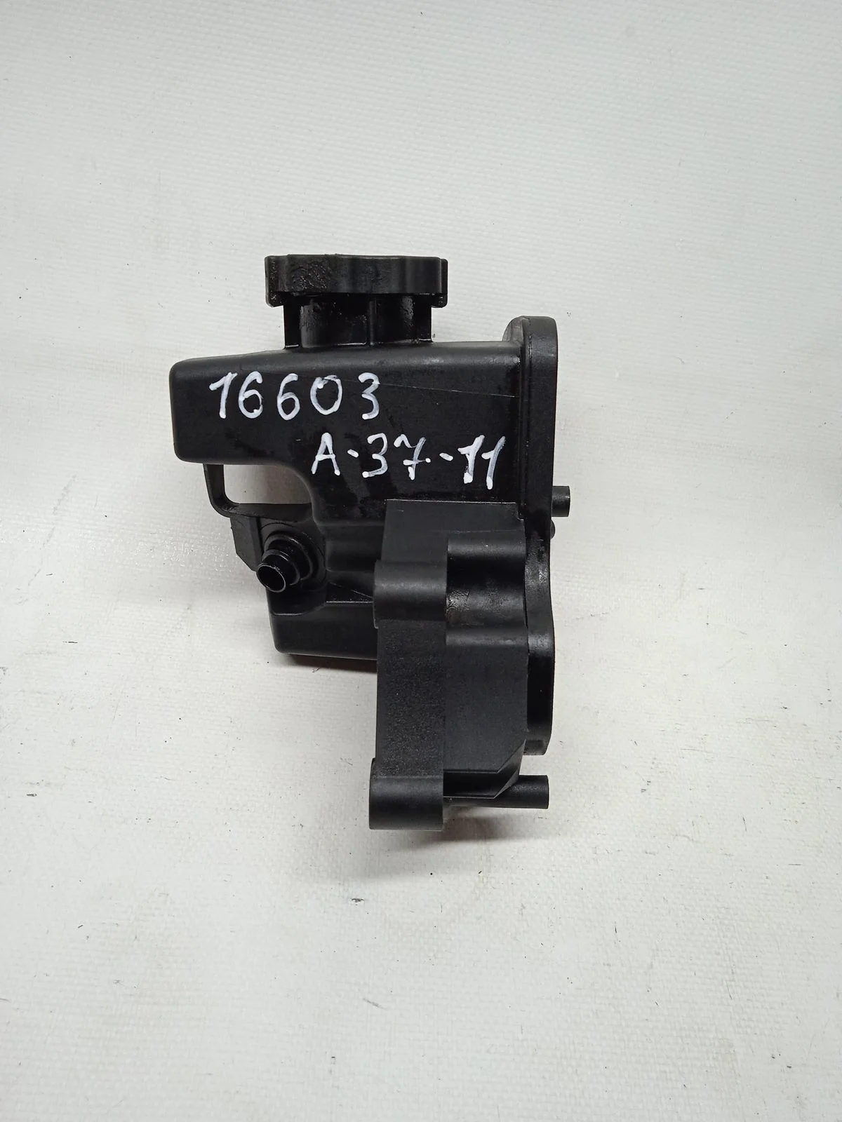 Бачок гидроусилителя (ГУР) Mercedes-Benz E-класс W211/S211 (2002—2006)