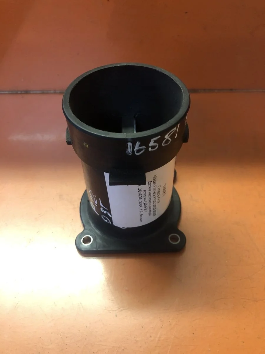 Датчик массового расхода воздуха ( ДМРВ ) Nissan Almera Tino I рестайлинг (2003—2006)