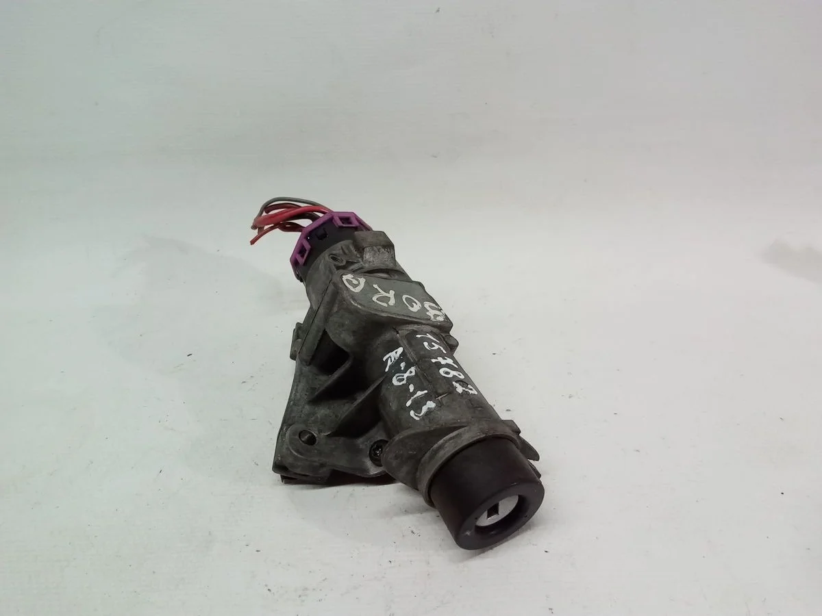 Замок зажигания Audi A6 C5 (1997—2001)