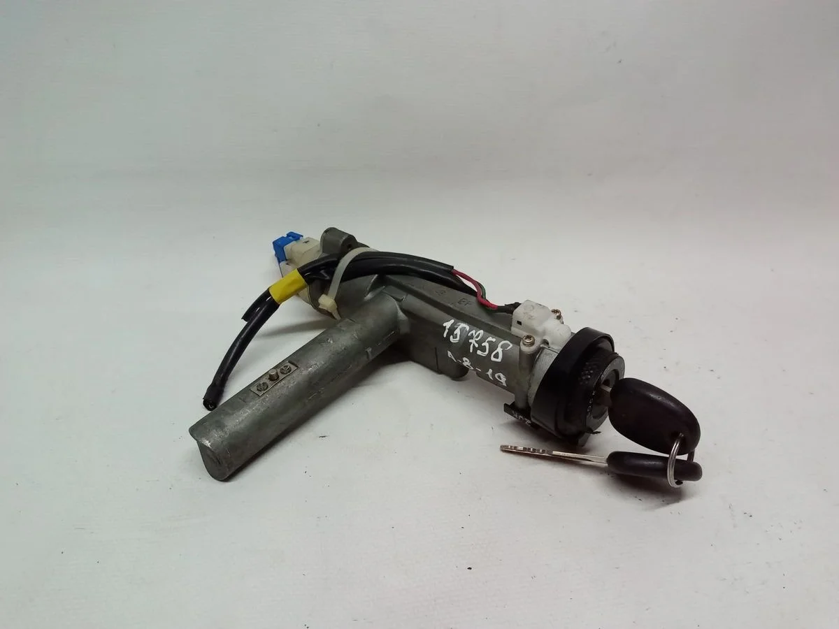 Замок зажигания Hyundai Sonata IV рестайлинг (2001—2012)