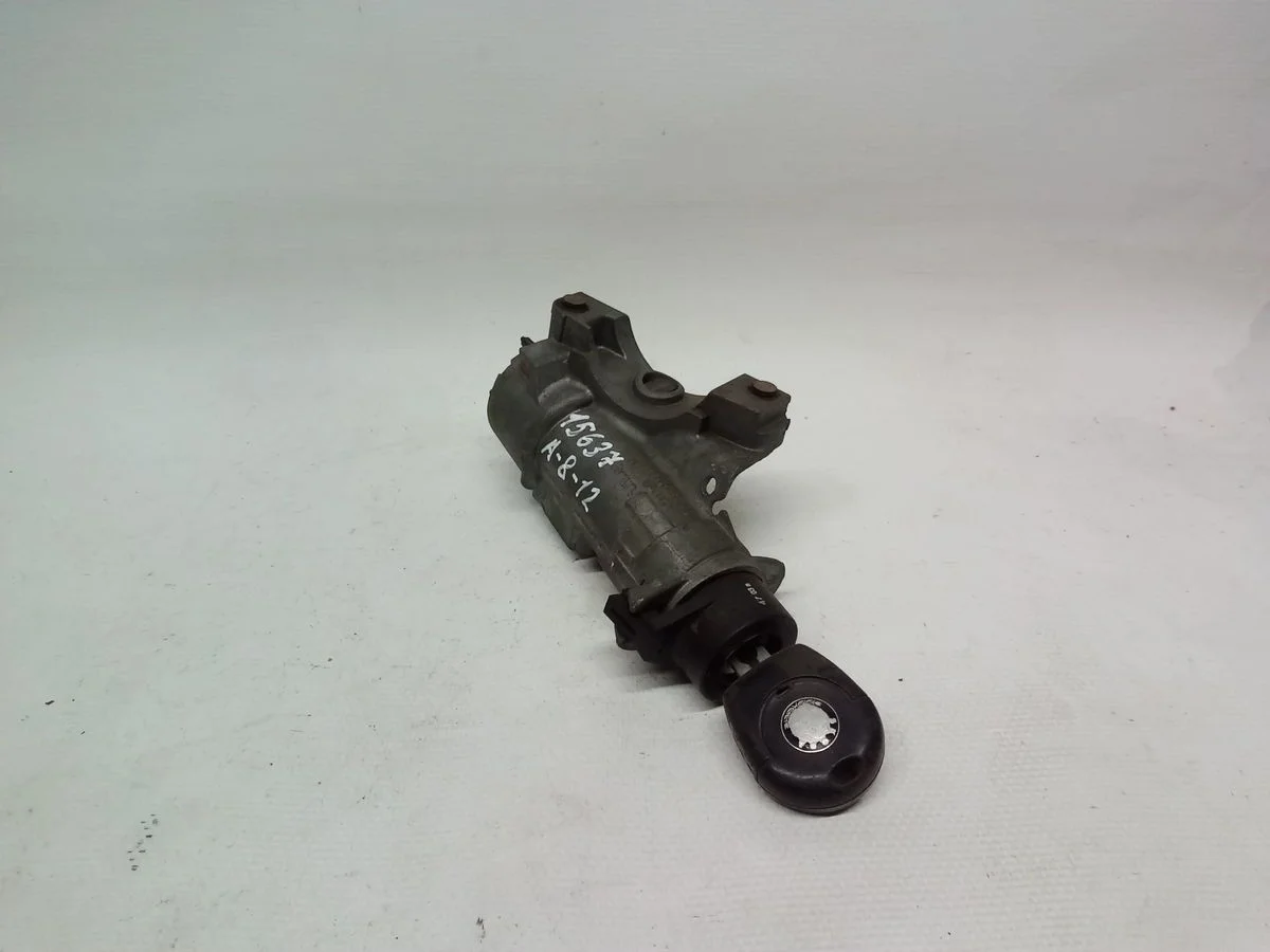 Замок зажигания Audi A4 B6 (2000—2006)