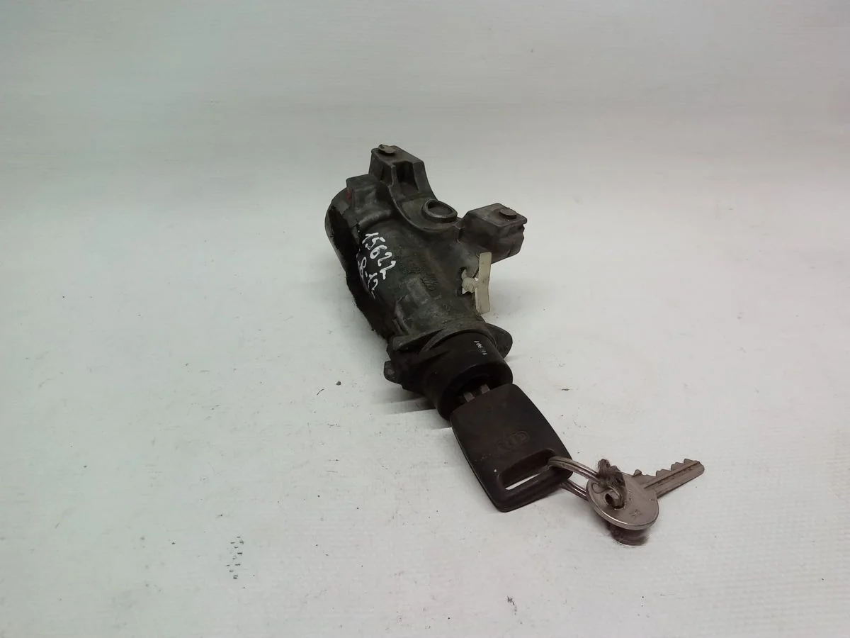 Замок зажигания Audi A6 C5 (1997—2001)