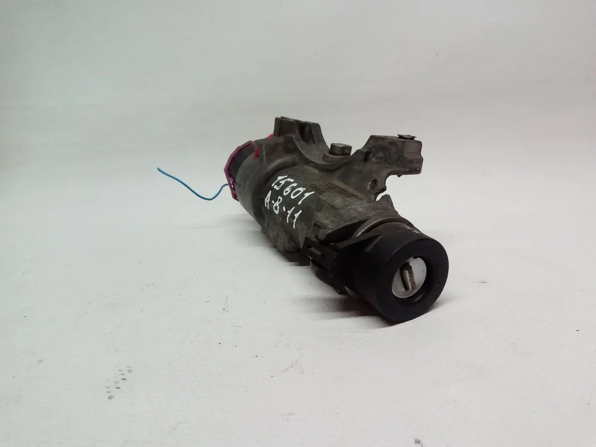 Замок зажигания Skoda Superb I (2001—2006)