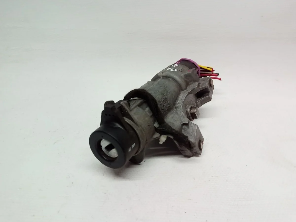 Замок зажигания Skoda Superb I (2001—2006)