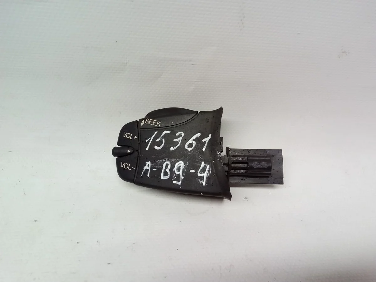 Переключатель подрулевой управления магнитолой Ford Mondeo III (2000—2003)