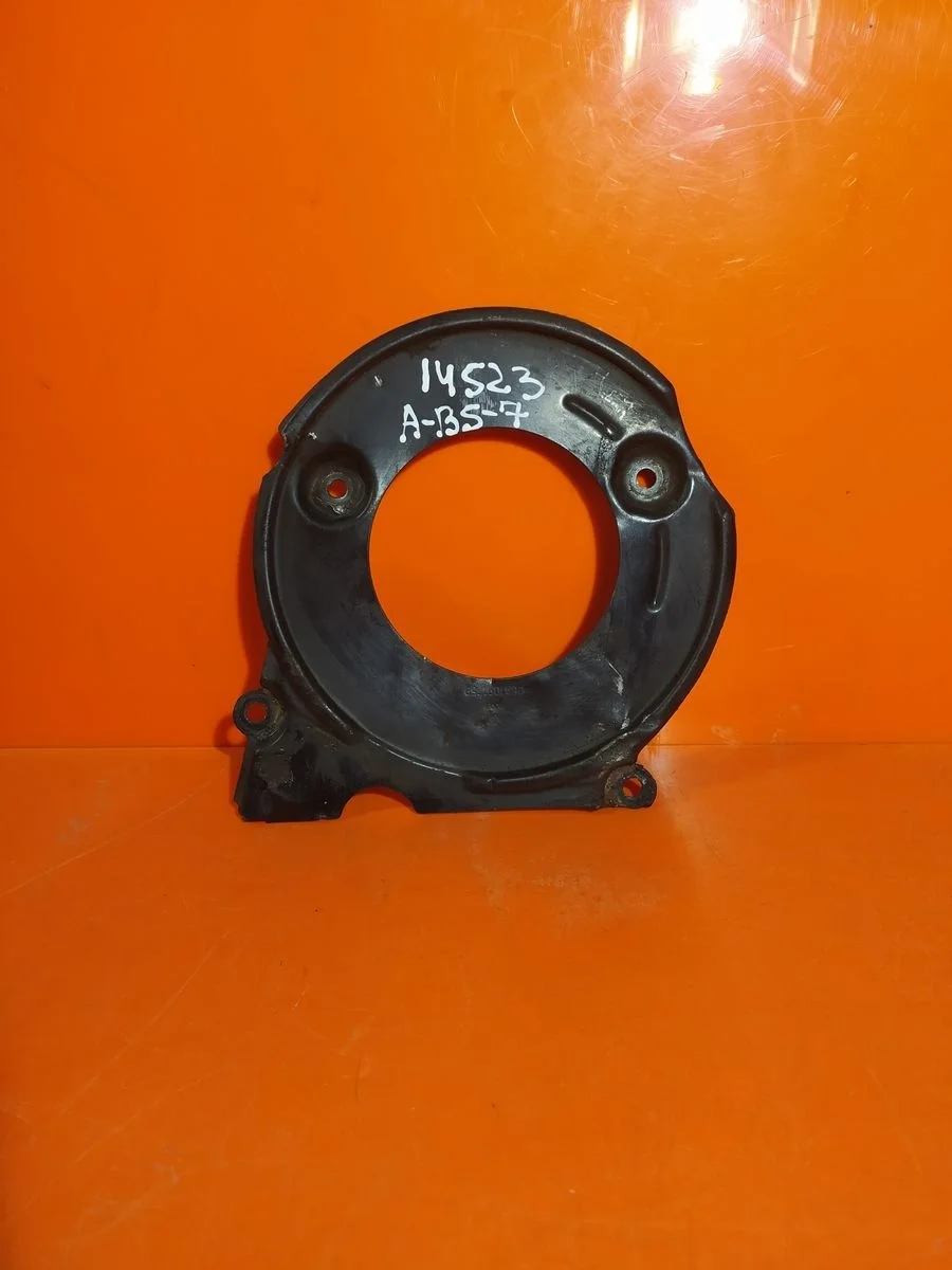 Крышка (кожух) ремня ГРМ Audi A6 C5 (1997—2001)