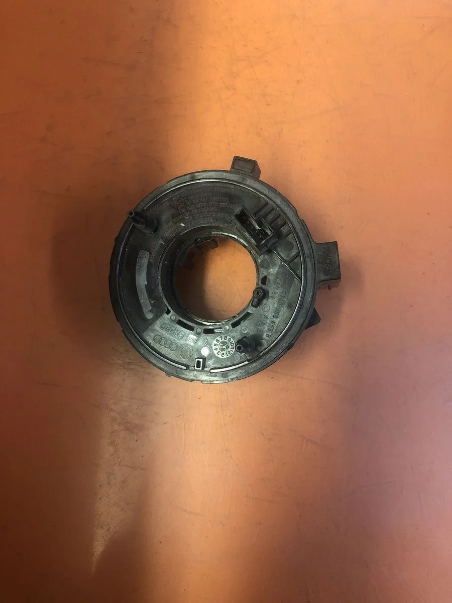 Кольцо (шлейф ) SRS Audi A6 C5 (1997—2001)