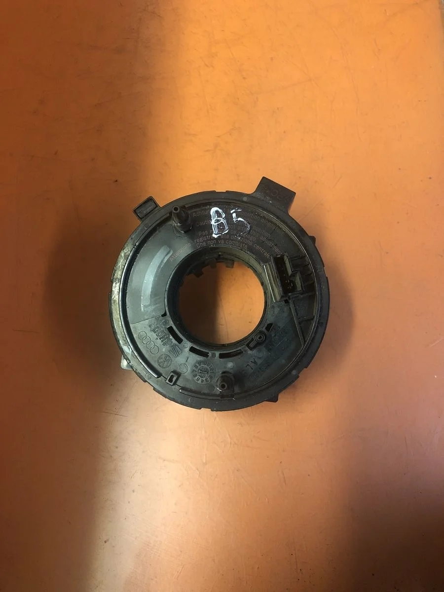 Кольцо (шлейф ) SRS Audi A6 C5 (1997—2001)