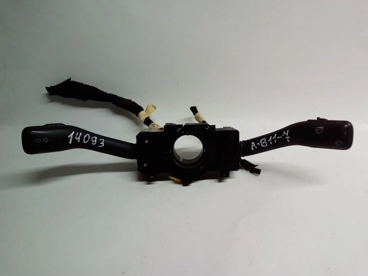 Блок подрулевых переключателей (стрекоза) Volkswagen Passat B5 (1996—2001)