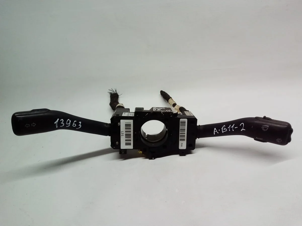 Блок подрулевых переключателей (стрекоза) Volkswagen Passat B5 рестайлинг (2000—2005)