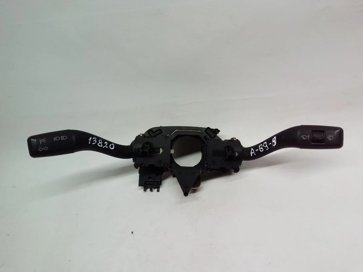 Блок подрулевых переключателей (стрекоза) Audi A4 B6 (2000—2006)