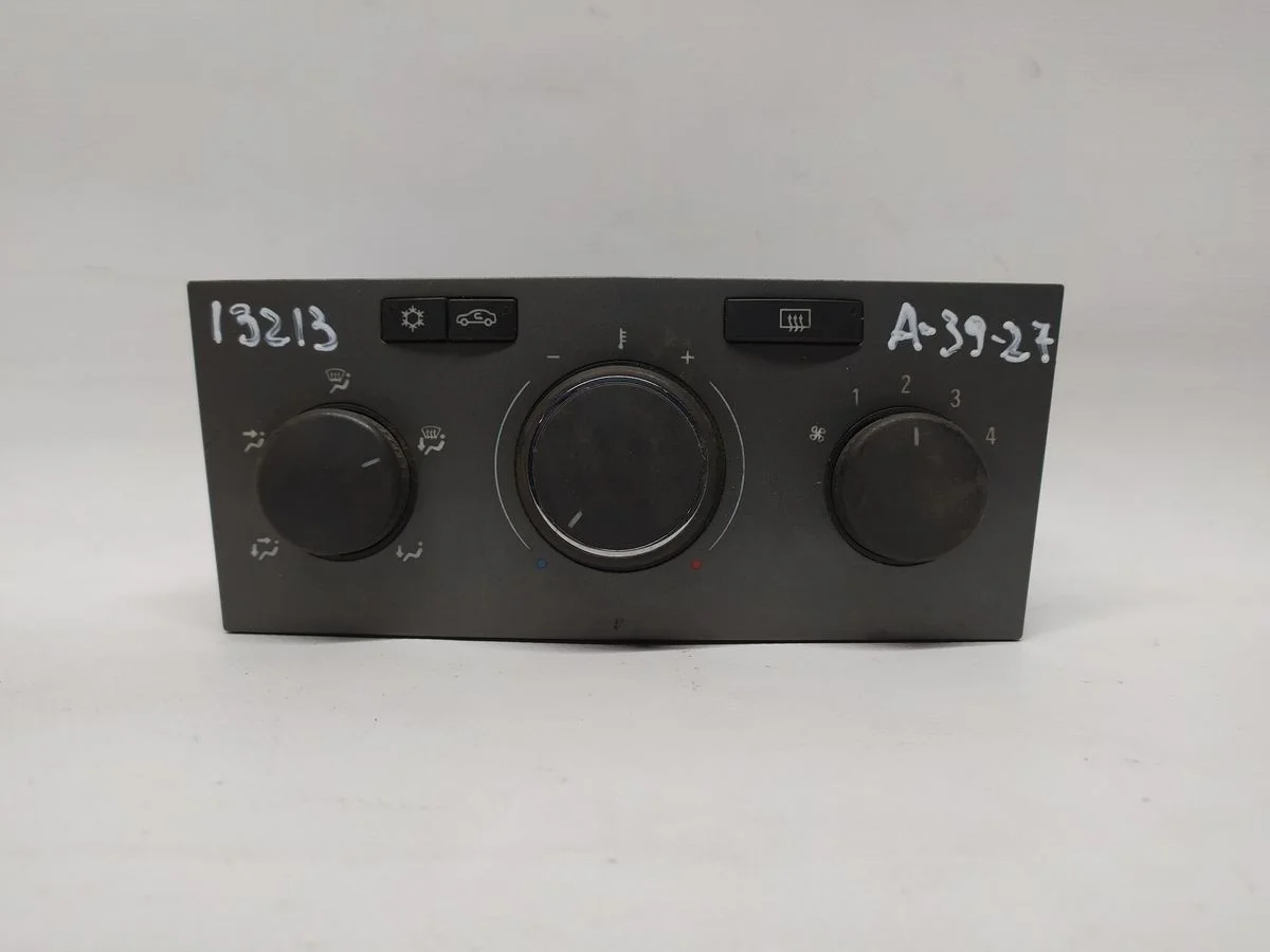 Блок управления отопителем Opel Zafira B (2005—2008)