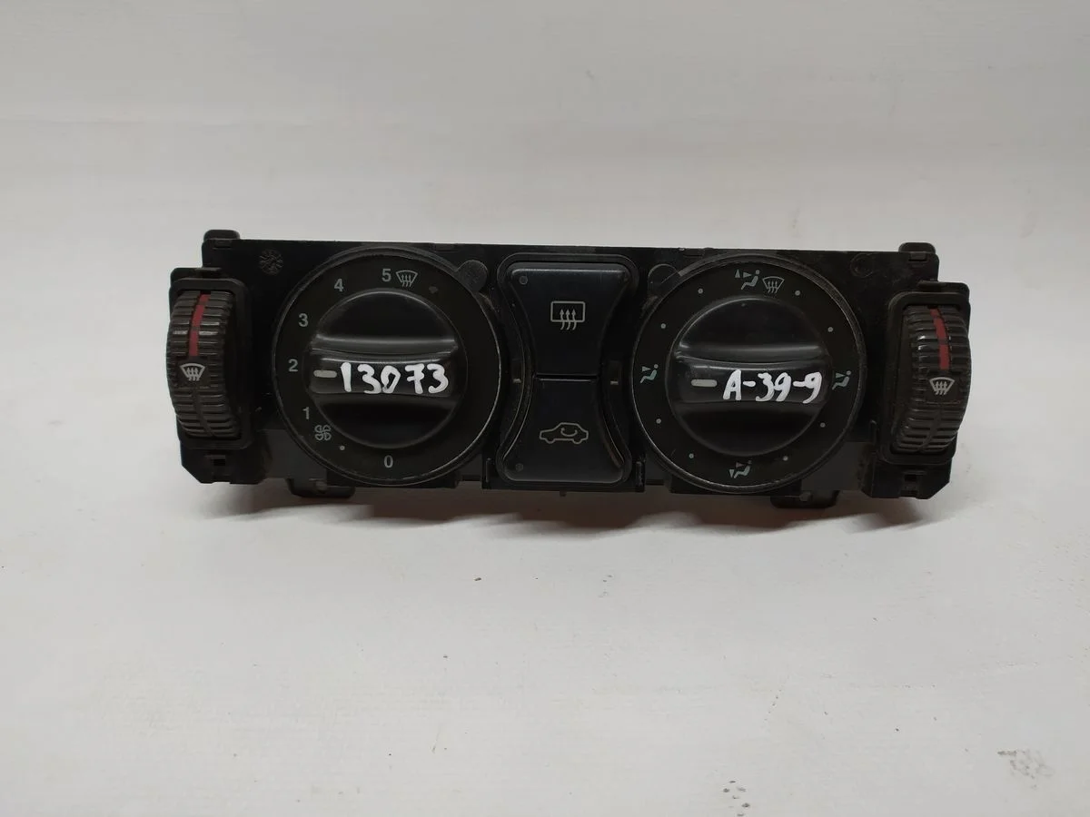 Блок управления отопителем Mercedes-Benz C-класс W202/S202 (1993—1997)