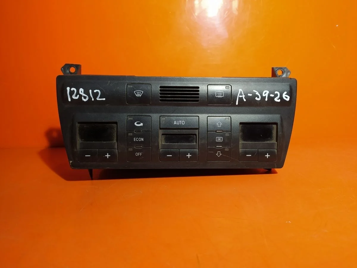 Блок управления климатом Audi A6 C5 (1997—2001)