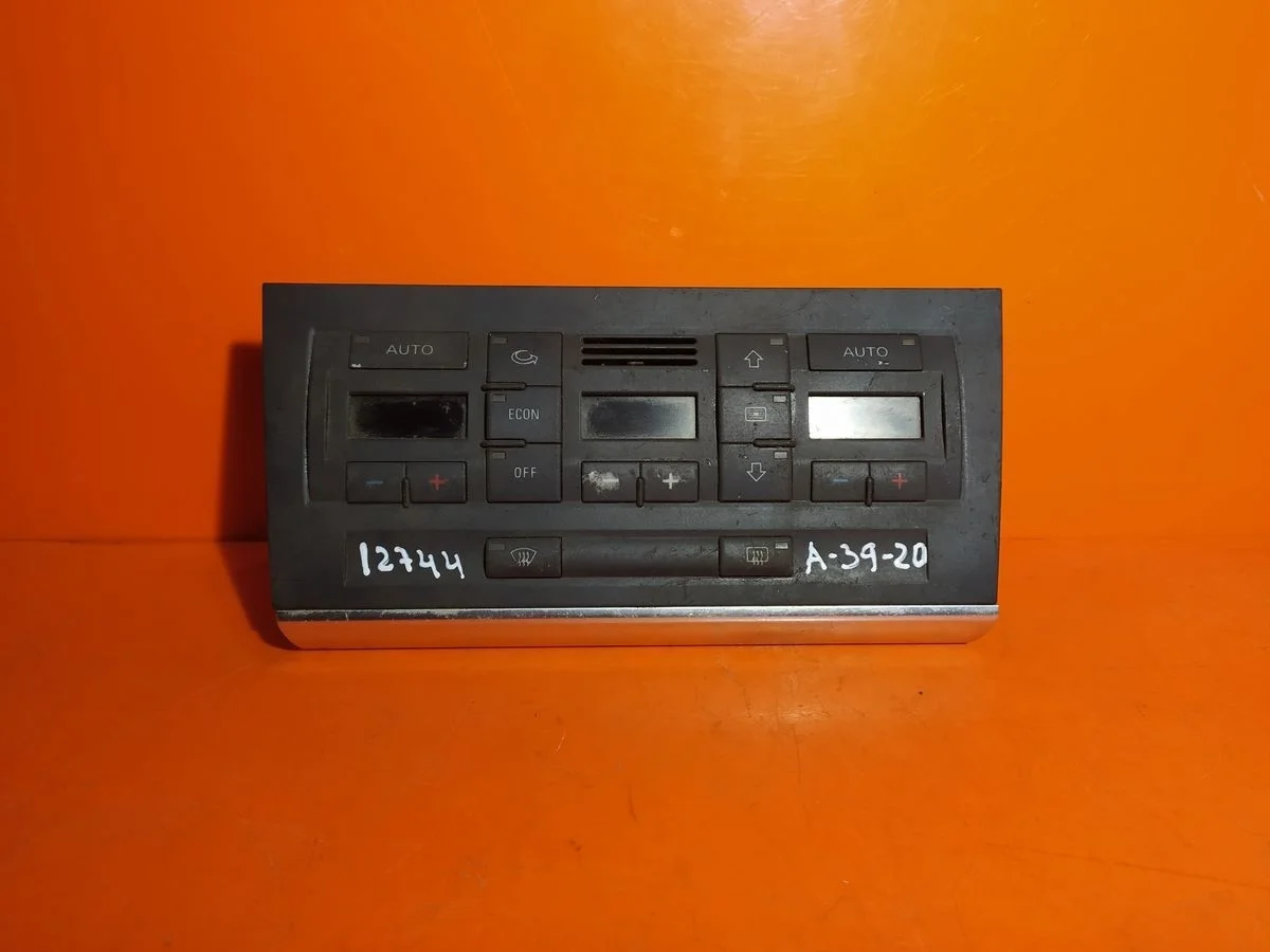 Блок управления климатом Audi A4 B6 (2000—2006)