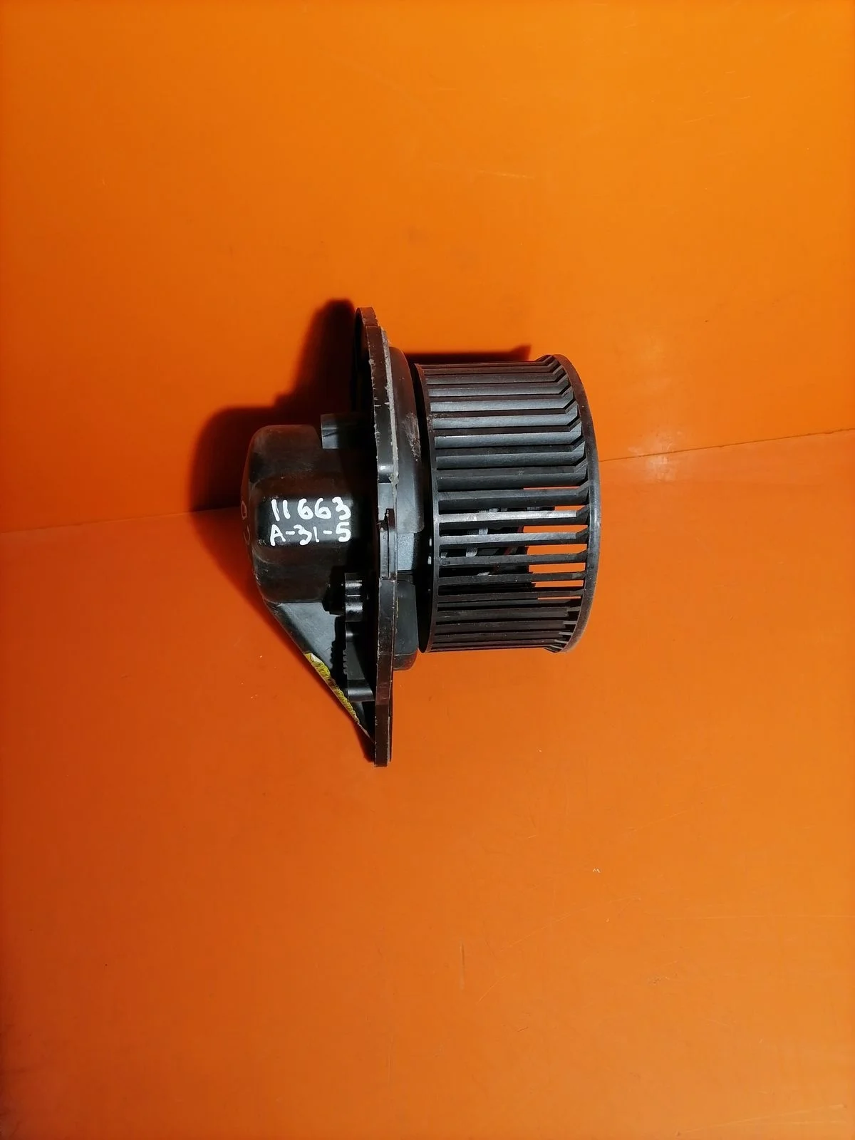 Двигатель отопителя (моторчик печки) Volkswagen Passat B5 рестайлинг (2000—2005)