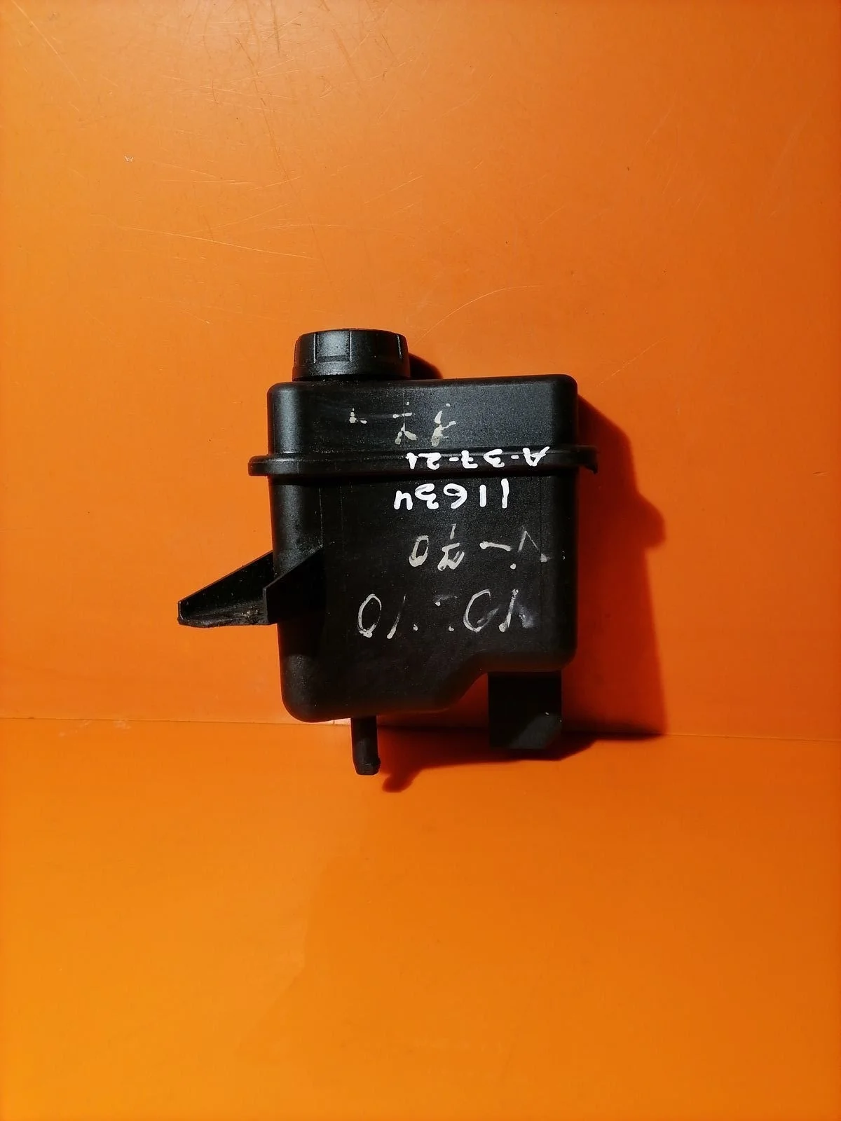 Бачок гидроусилителя (ГУР) Volvo S40 I (1995—1999)