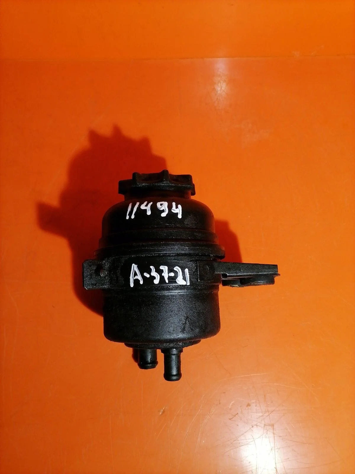 Бачок гидроусилителя (ГУР) BMW 5 серия E39 (1995—2000)