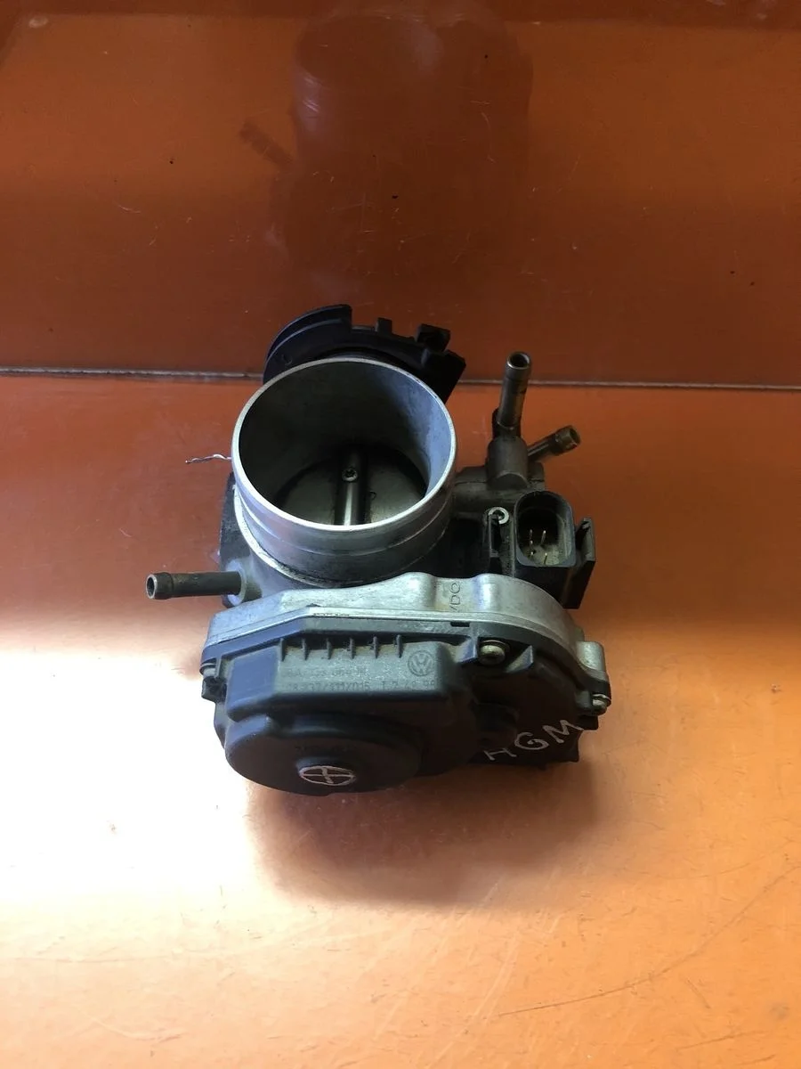 Заслонка дроссельная механическая Volkswagen Golf Mk4 (1997—2006)