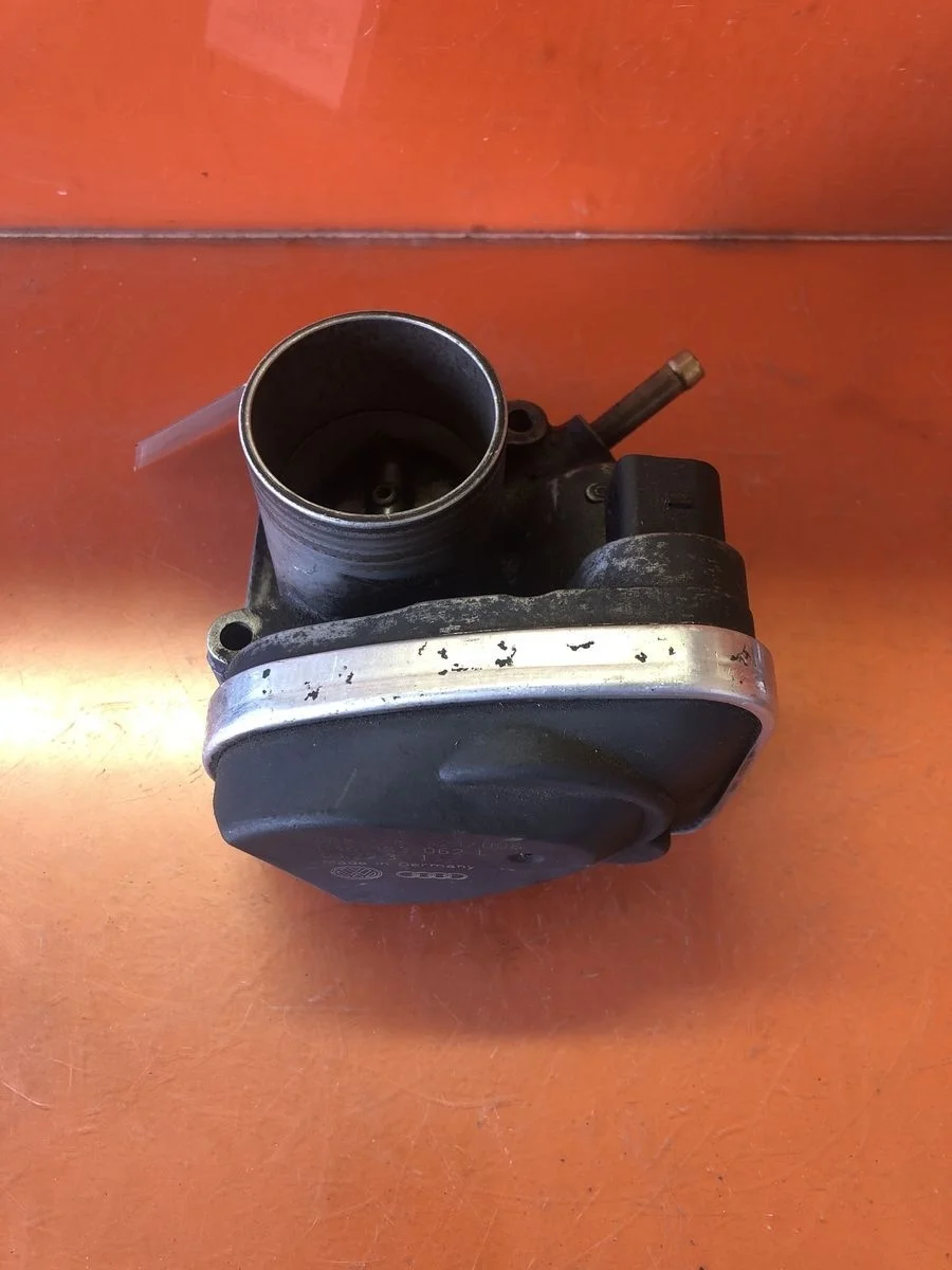 Заслонка дроссельная электрическая Volkswagen Golf Mk4 (1997—2006)