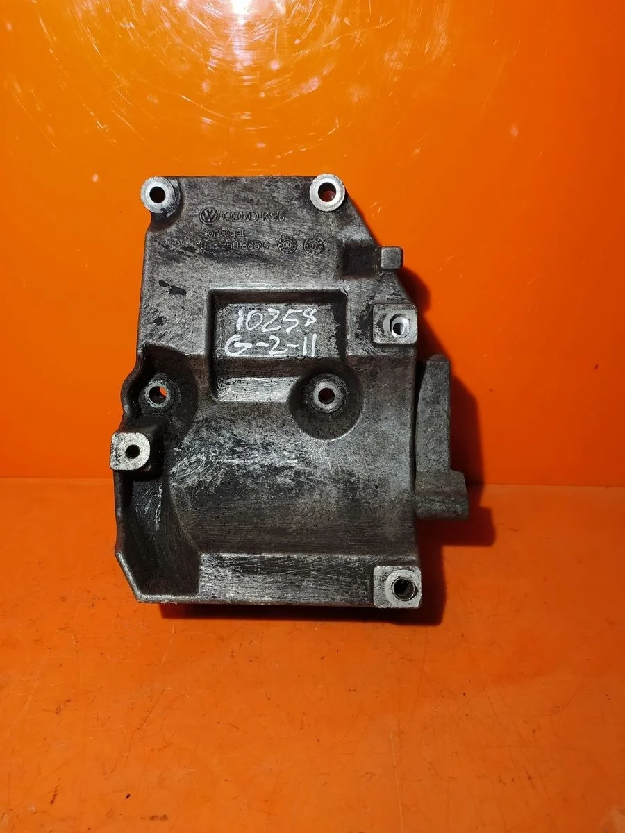 Кронштейн компрессора кондиционера Volkswagen Passat B5 рестайлинг (2000—2005)