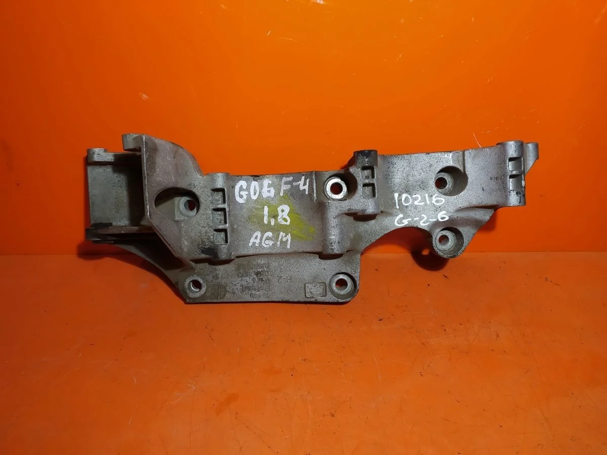 Кронштейн генератора Skoda Octavia I рестайлинг (2000—2011)