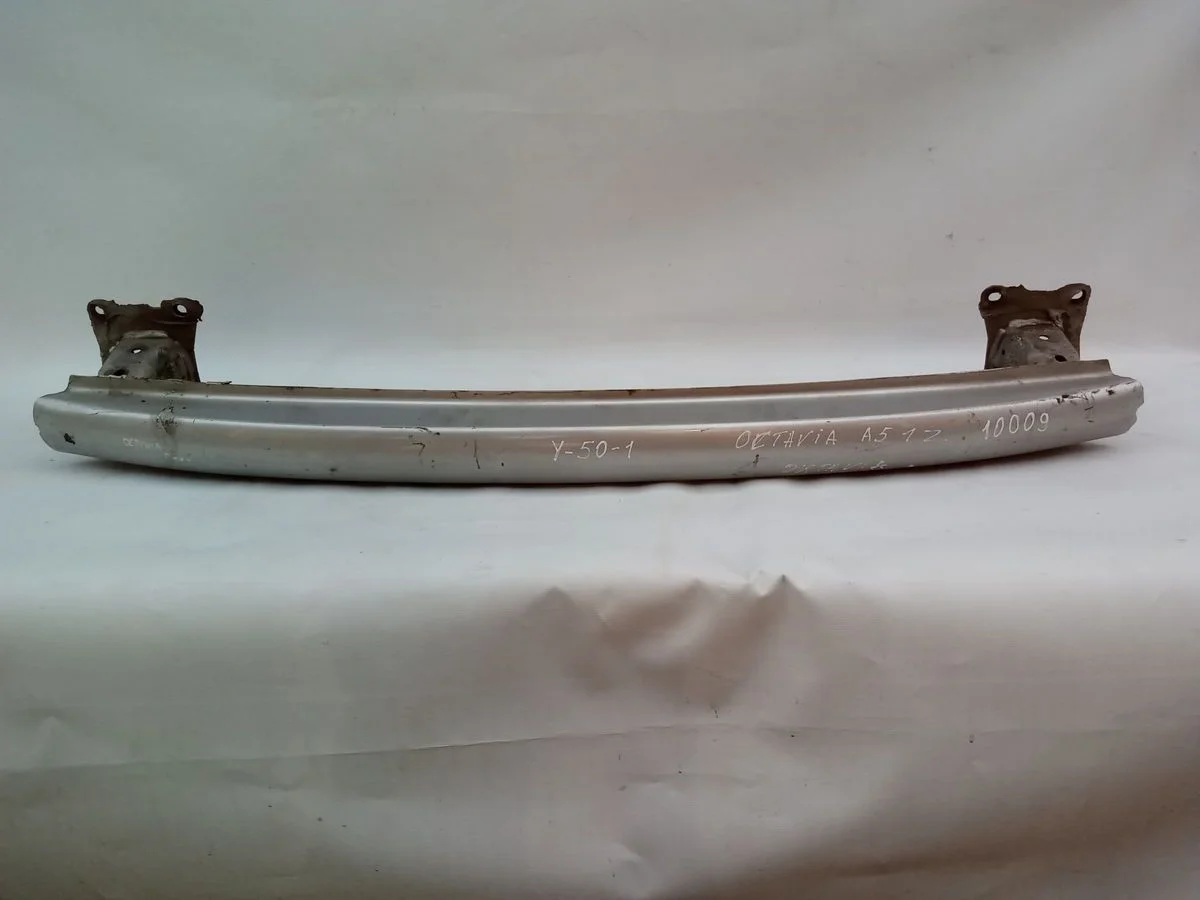 Усилитель бампера задний Skoda Octavia A5 CCZA
