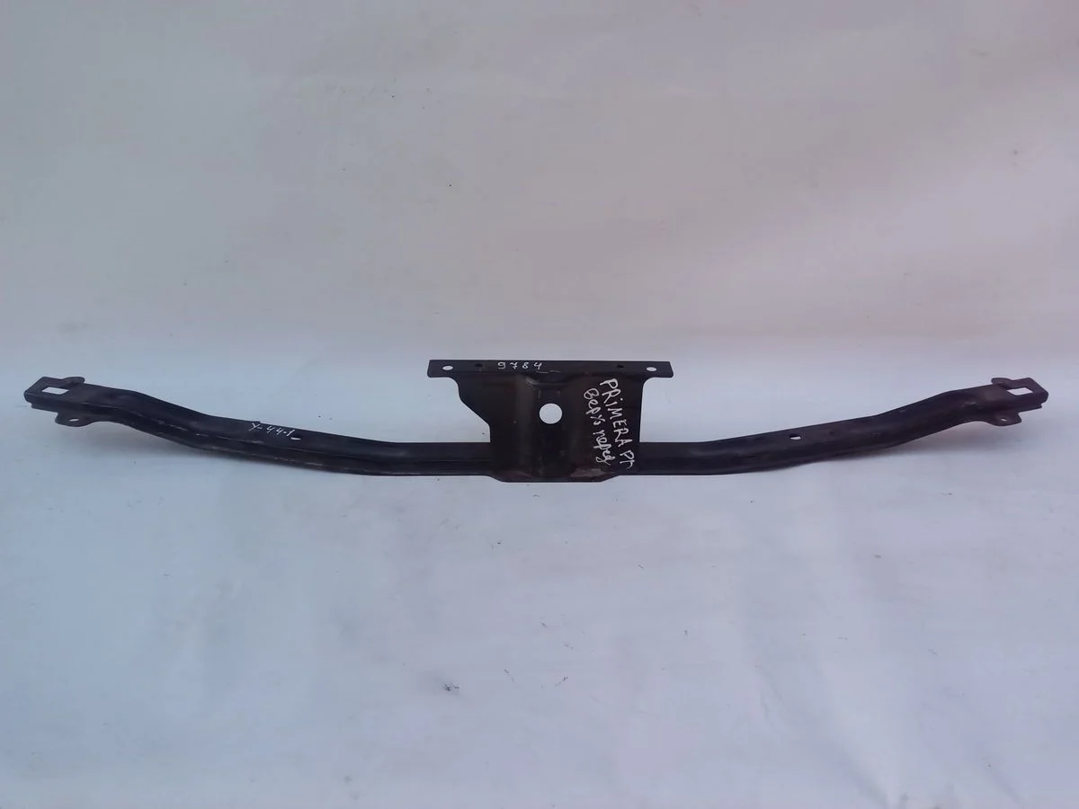 Усилитель переднего бампера Nissan Primera P12 (2001—2008)