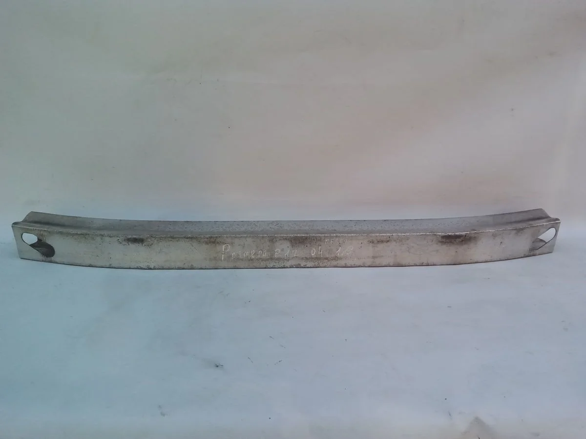 Усилитель переднего бампера Nissan Primera P12 (2001—2008)