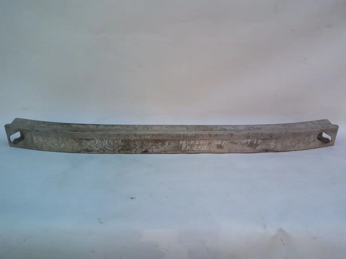 Усилитель переднего бампера Nissan Primera P12 (2001—2008)