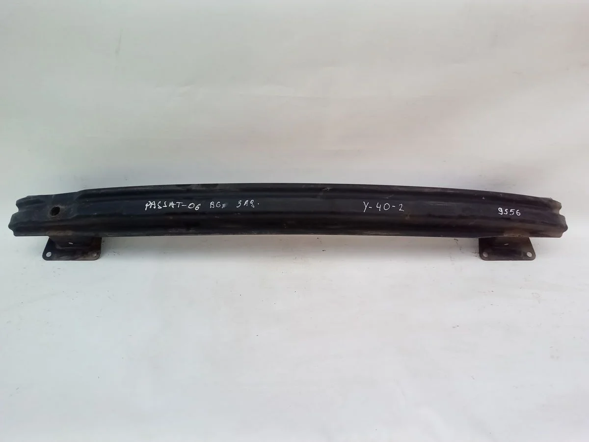 Усилитель заднего бампера Volkswagen Passat B6 (2005—2010)