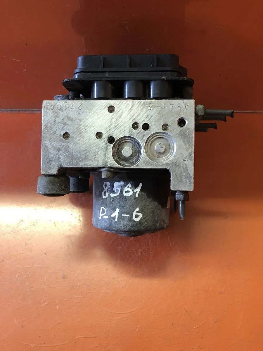 Блок (насос) ABS Mazda 6 GG (2002—2005)